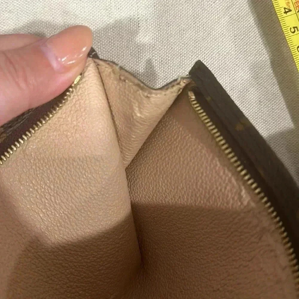 Auth Louis Vuitton Monogram Accessory Pouch - Picture 10 of 16